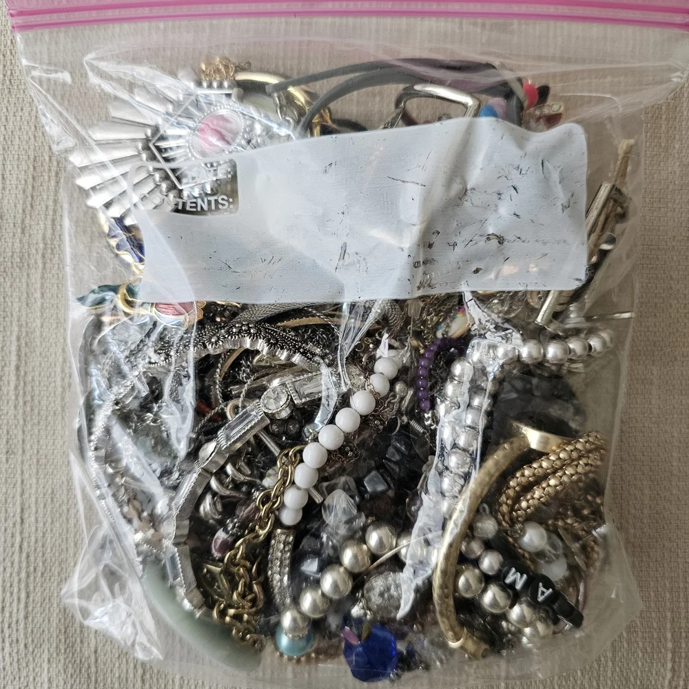 2lb 5oz Mystery Mixed Jewelry Lot! - Picture 2 of 5